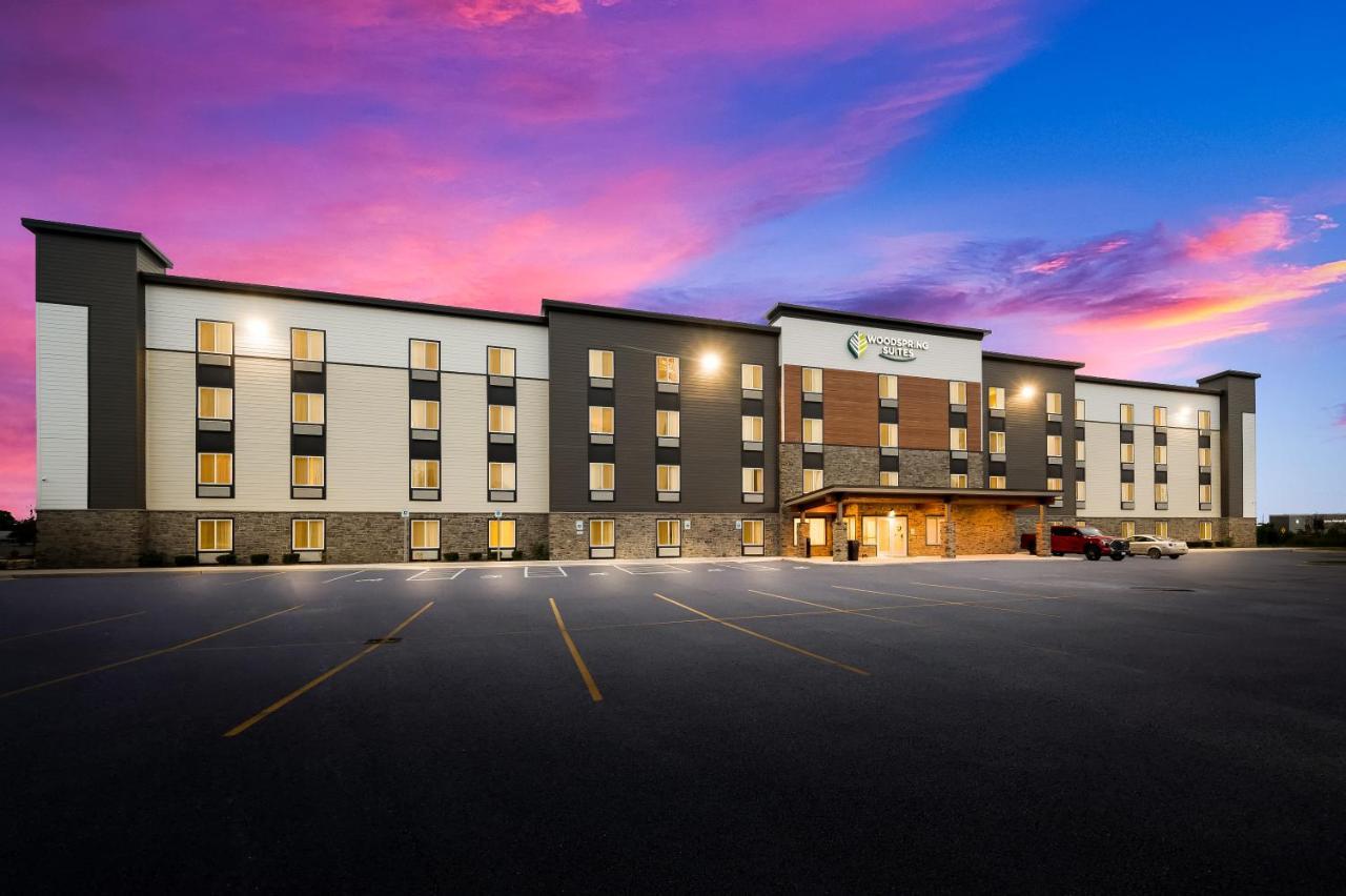 Woodspring Suites East Lansing - University Area Buitenkant foto