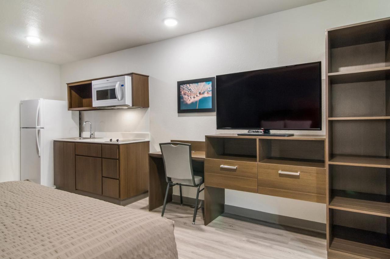 Woodspring Suites East Lansing - University Area Buitenkant foto