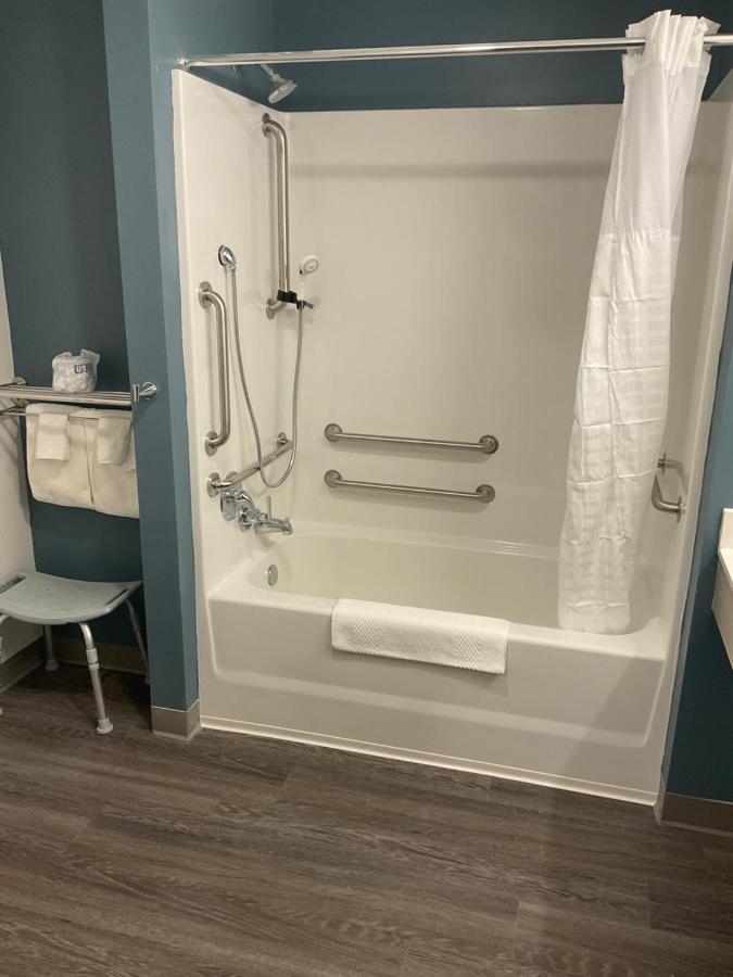 Woodspring Suites East Lansing - University Area Buitenkant foto