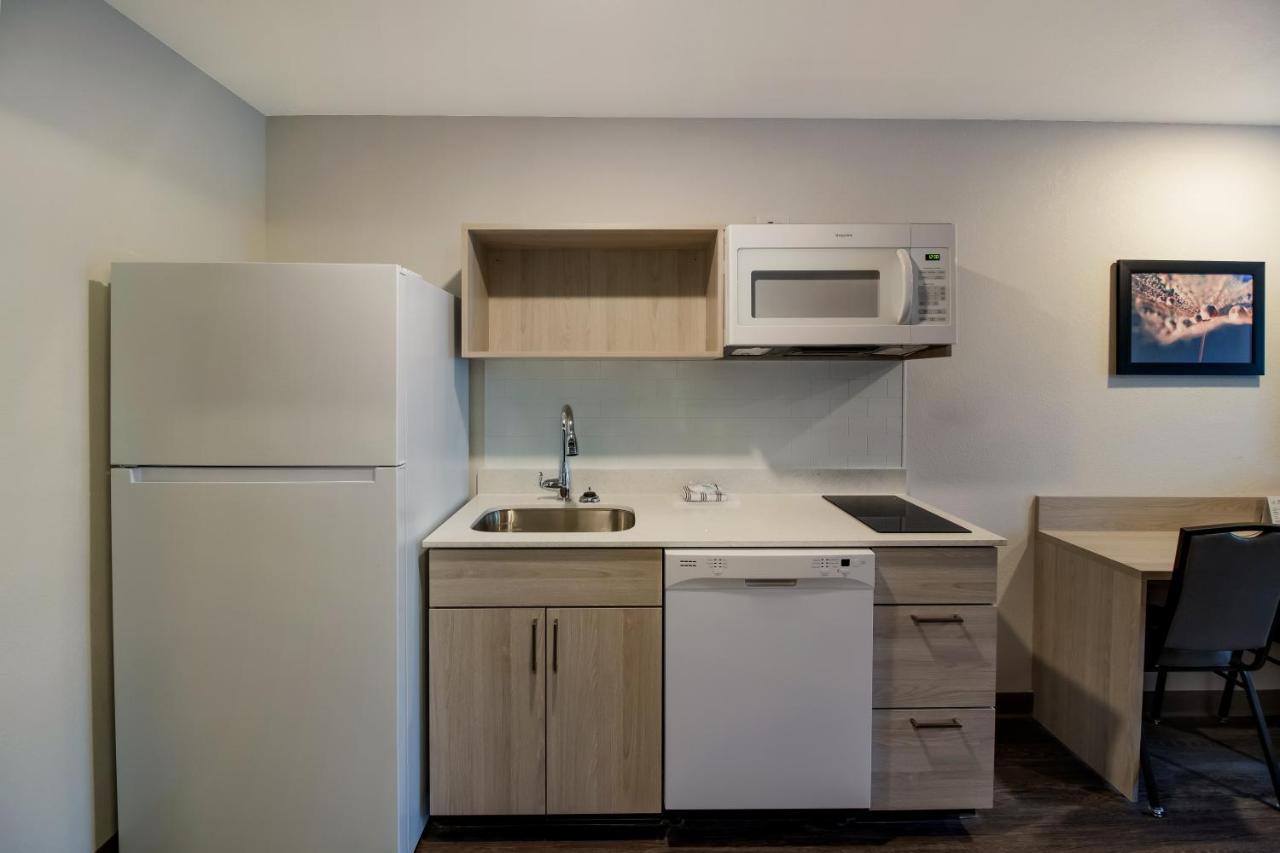 Woodspring Suites East Lansing - University Area Buitenkant foto